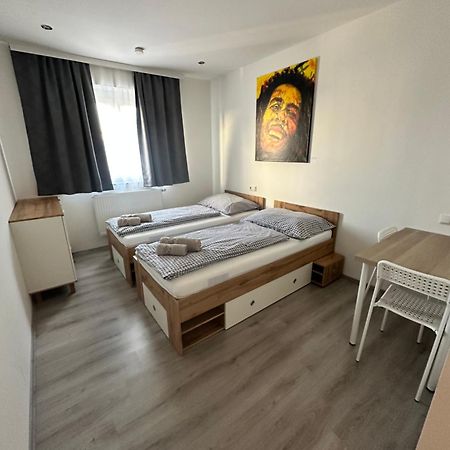 Ringrooms - Self Check-In Книттельфельд Экстерьер фото